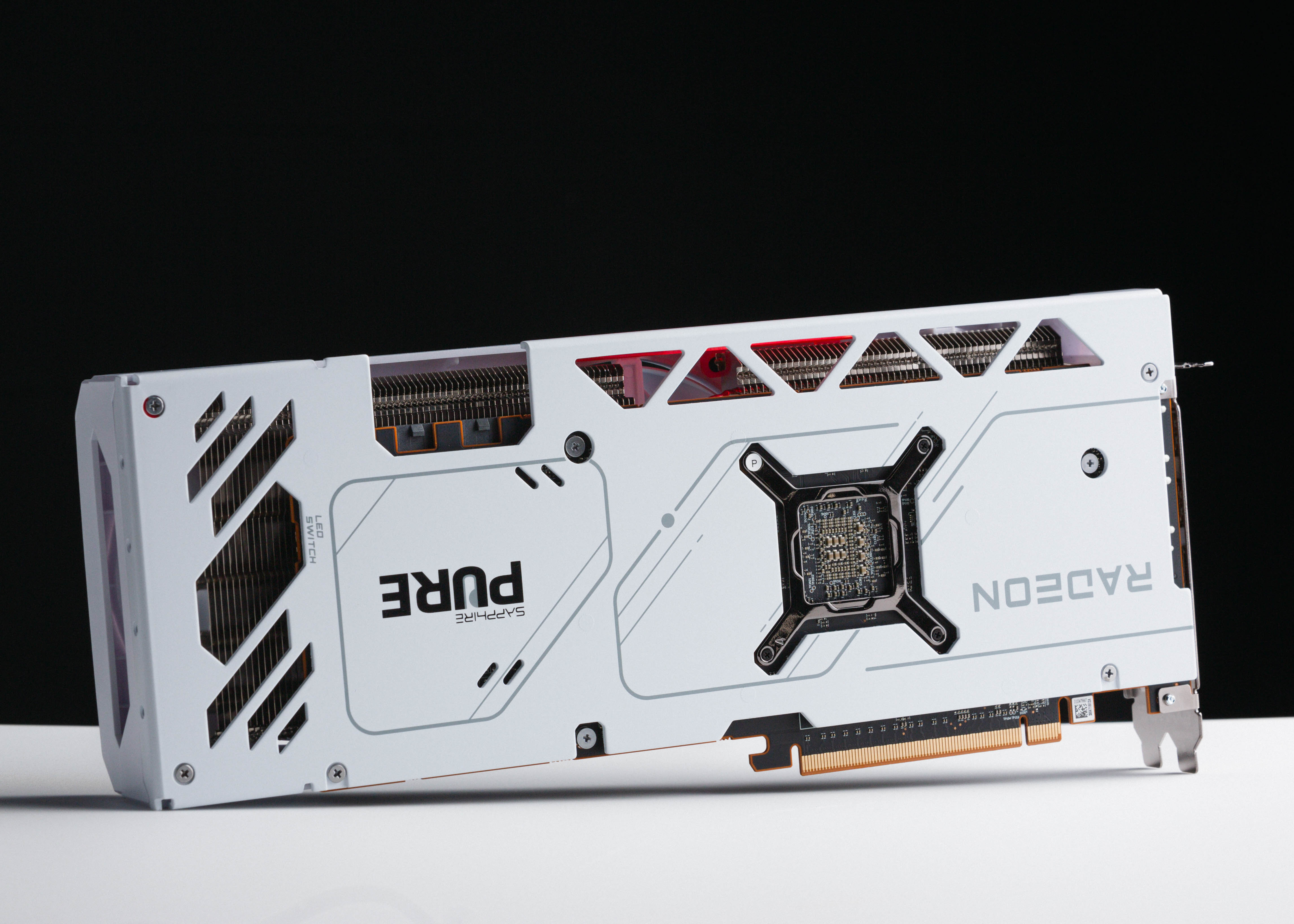 【保証書付】SAPPHIRE PURE Radeon RX 7800 XT Amazon | Sapphire Pure AMD Radeon RX 7800 XT Gaming OC 16GB GDDR6