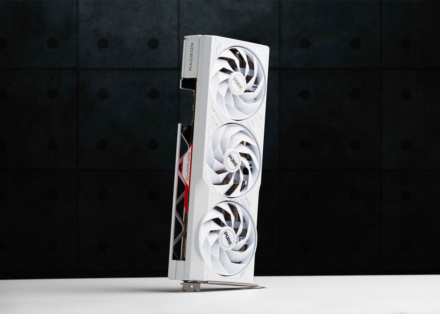 SAPPHIRE PURE AMD Radeon RX 7700 XT 12GB GDDR6 (11335-03)