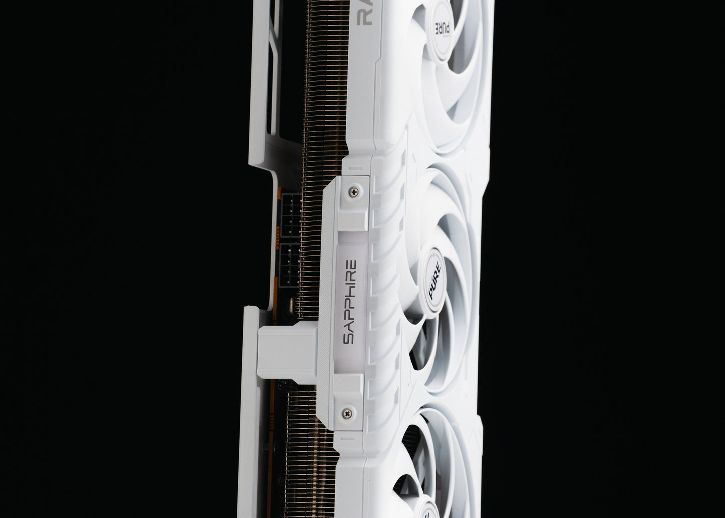 PURE AMD Radeon RX 9070XT 16GB GDDR6 (11348-02)