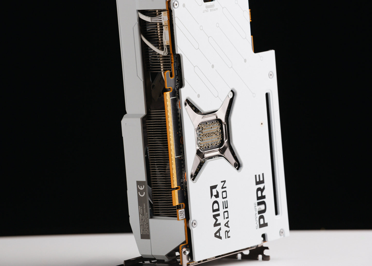 PURE AMD Radeon RX 9070XT 16GB GDDR6 (11348-02)