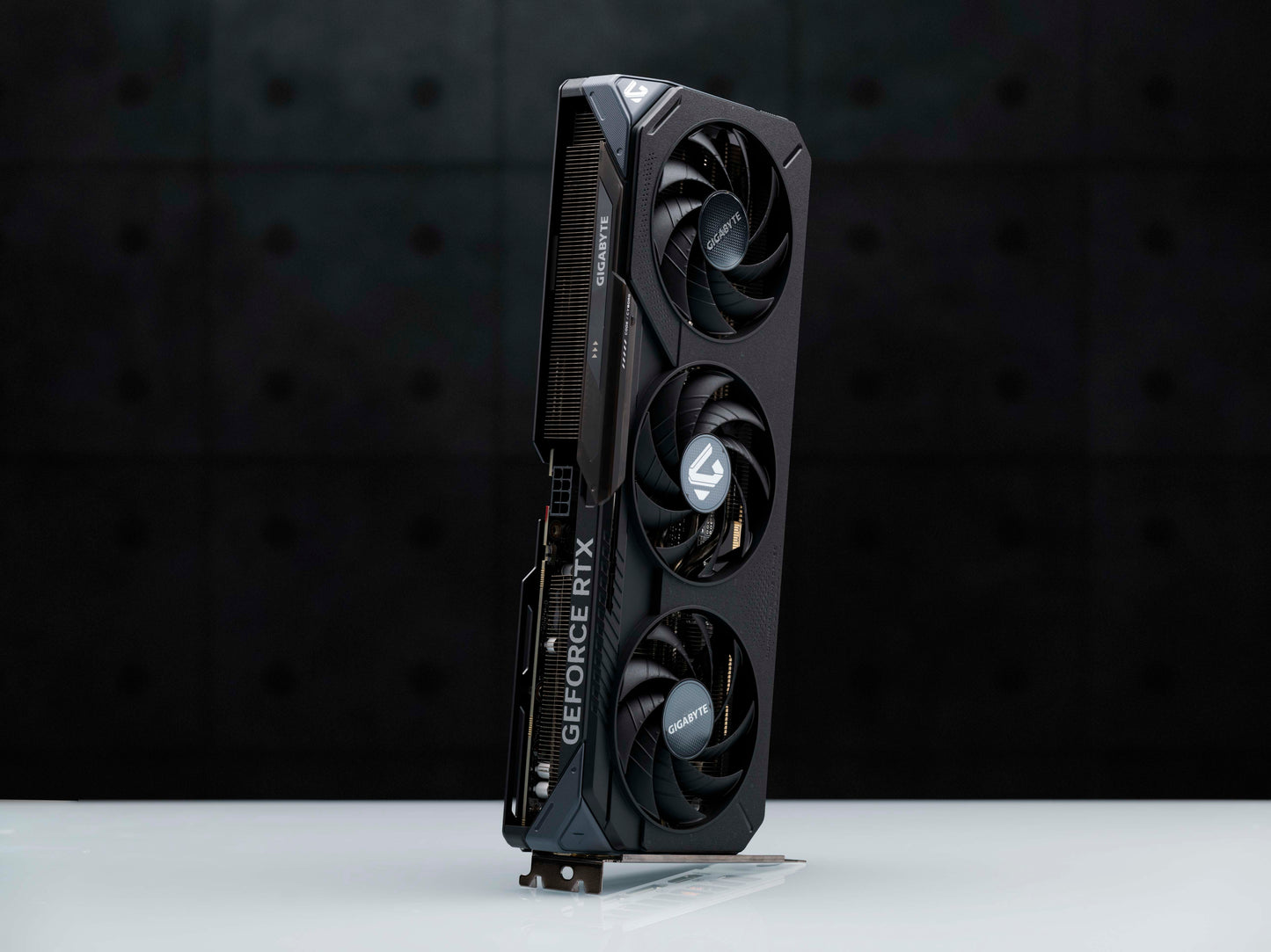GIGABYTE GeForce RTX 5060 Ti Gaming OC 16GB GDDR7 [GV-N506TGAMING OC-16GD]