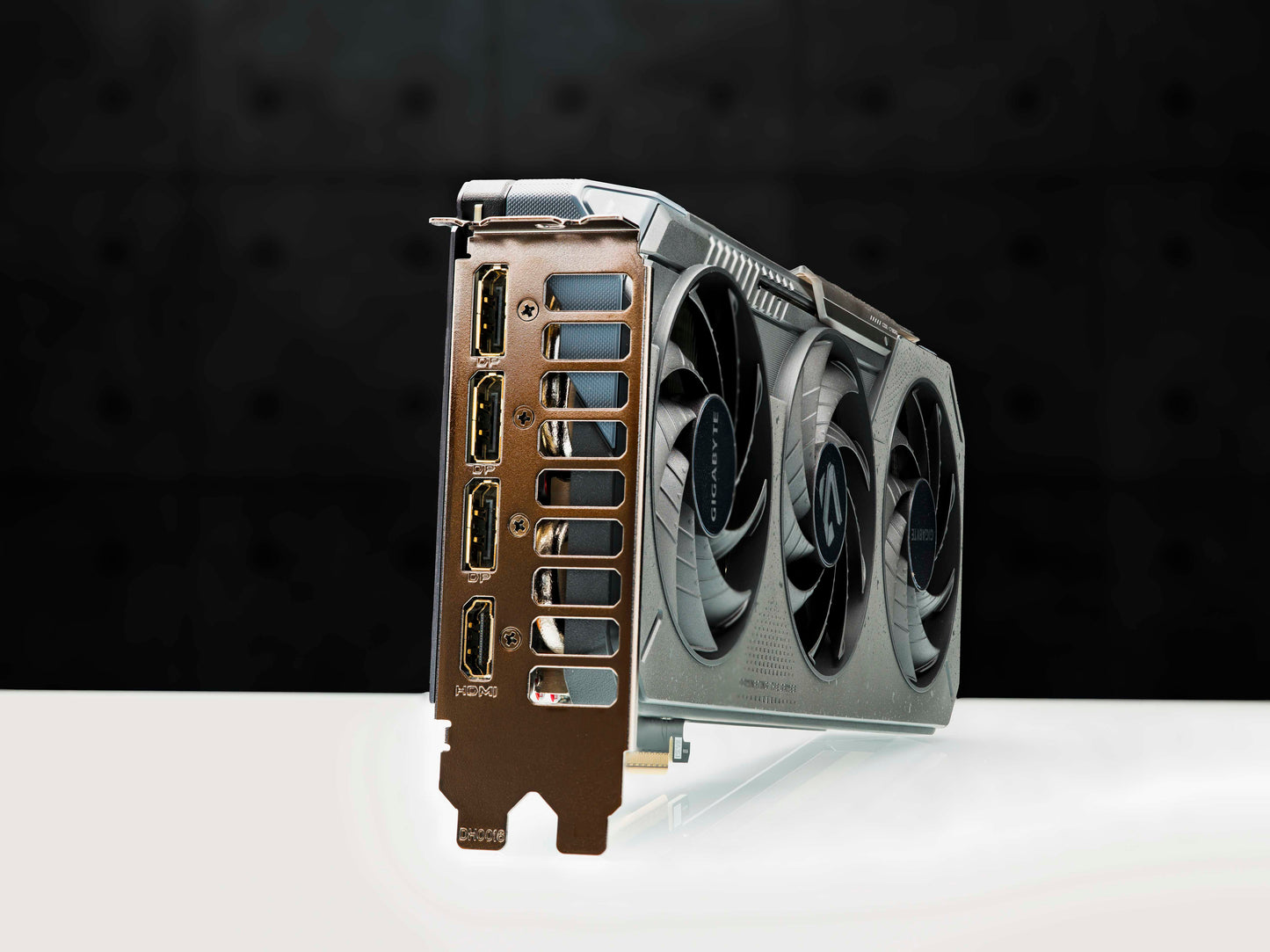 GIGABYTE GeForce RTX 5060 Ti Gaming OC 16GB GDDR7 [GV-N506TGAMING OC-16GD]