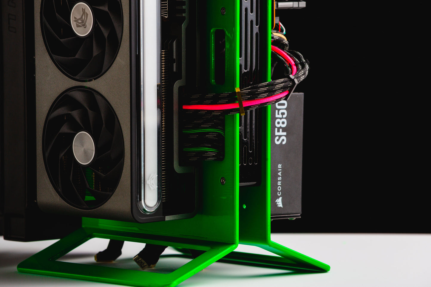 NIMBUS #001 - GREEN MACHINE - SFF - 9800x3D / 7900 XTX 24GB / 64GB / 4TB