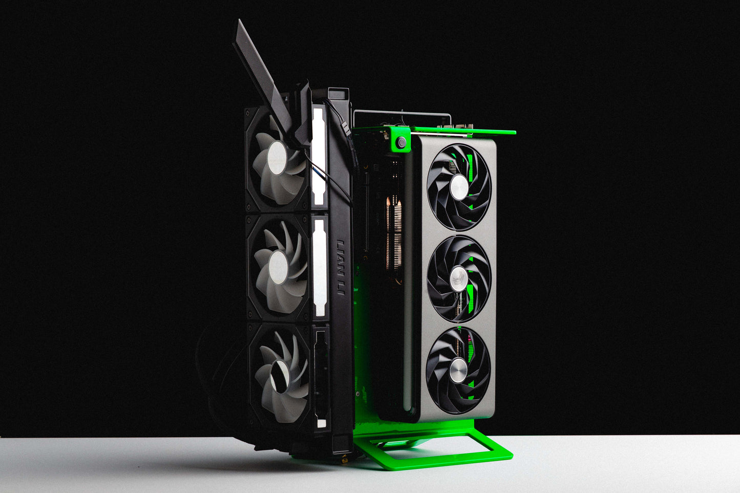 NIMBUS #001 - GREEN MACHINE - SFF - 9800x3D / 7900 XTX 24GB / 64GB / 4TB