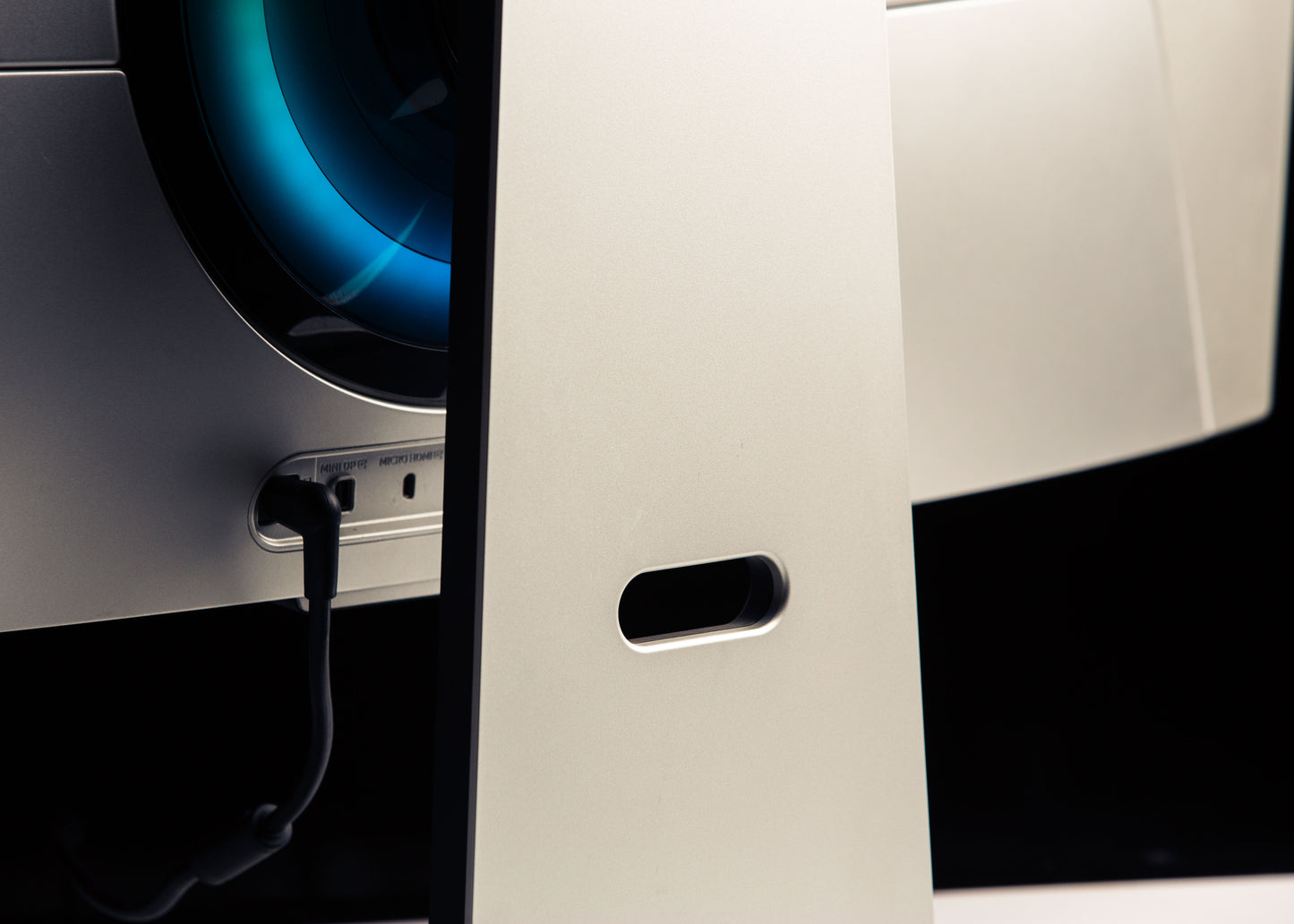 SAMSUNG 34 Odyssey G85SB QD-OLED Ultra WQHD Curved 175Hz LS34BG850SNXZA - Silver