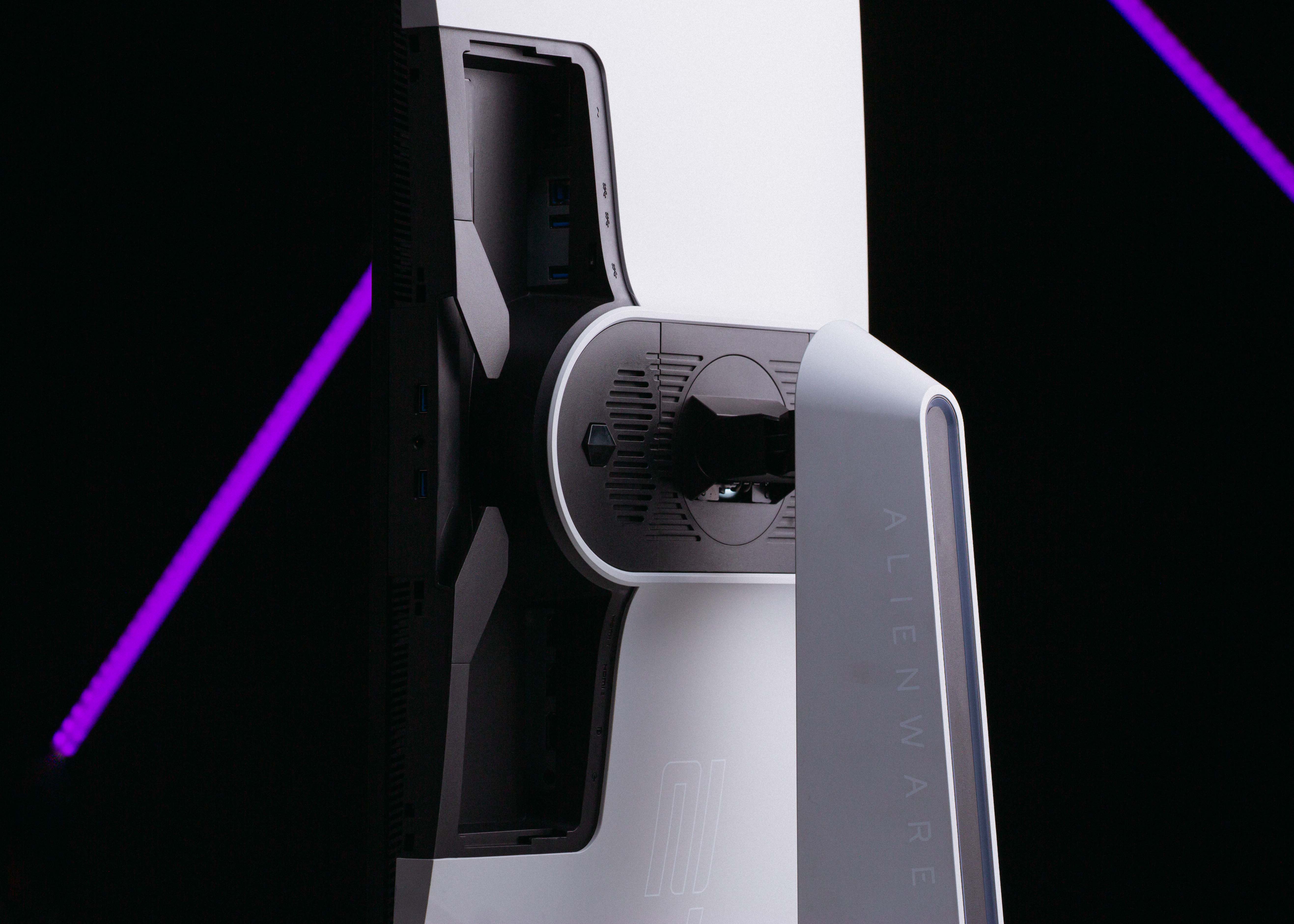 ALIENWARE 27