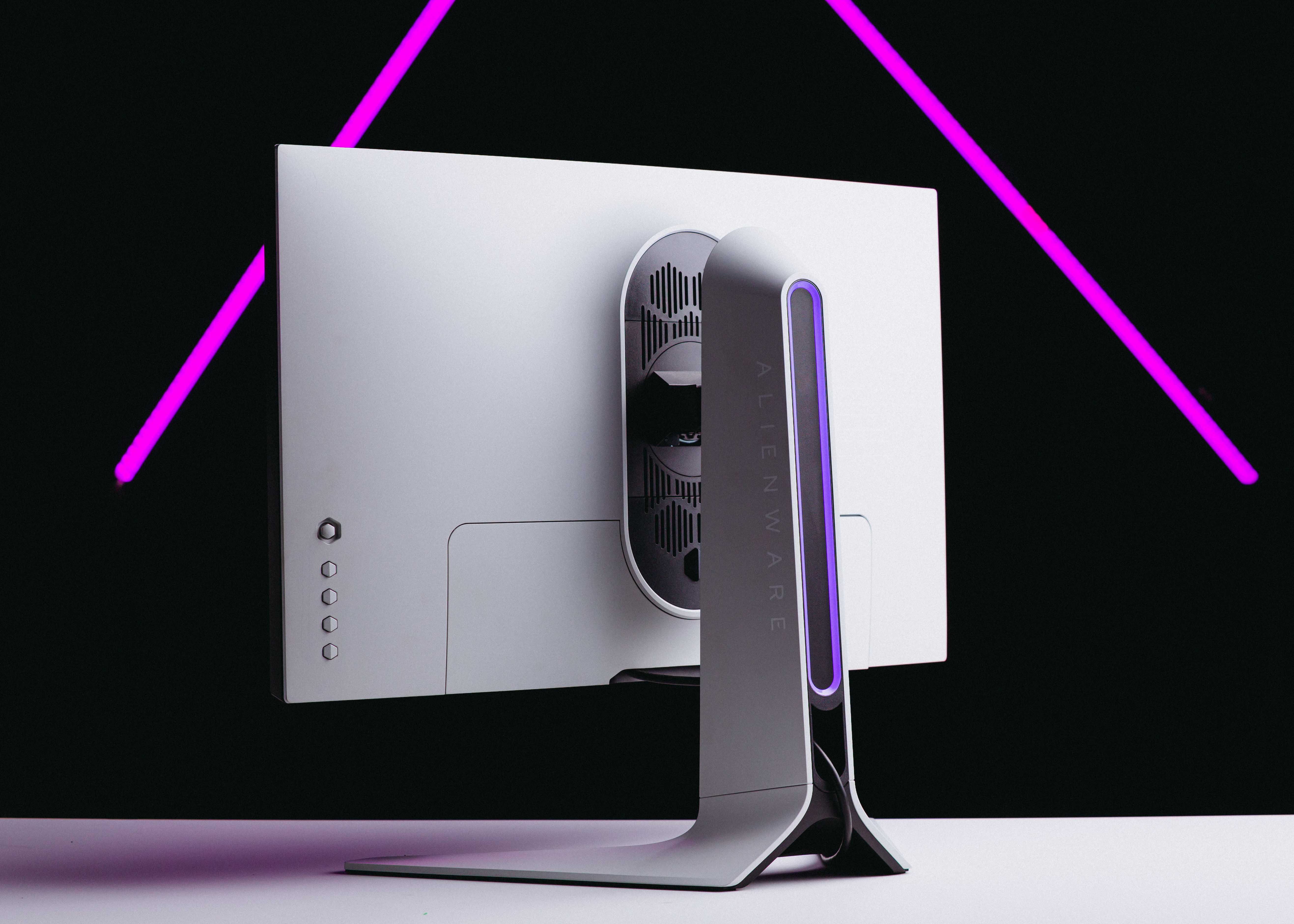 ALIENWARE 27