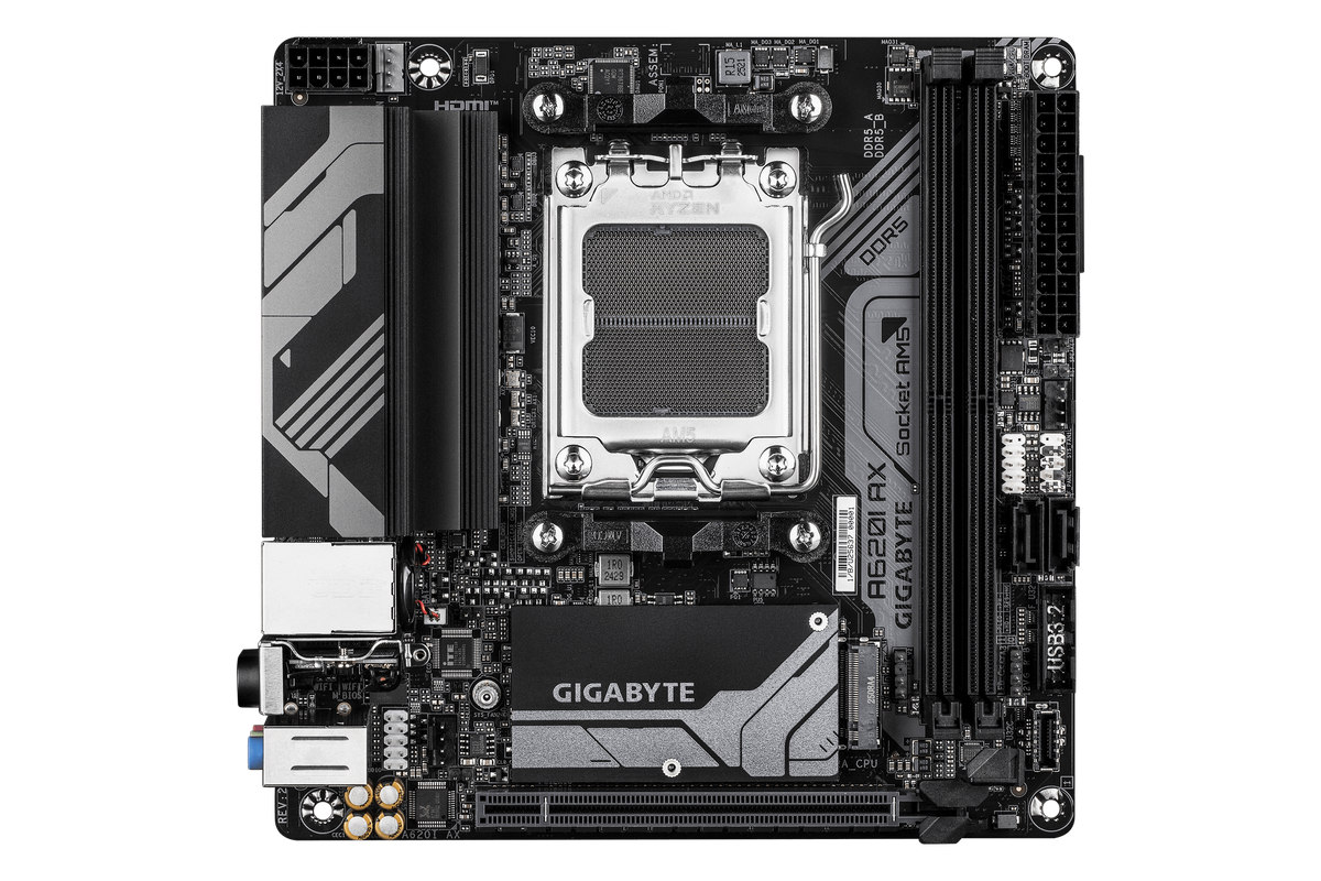 Gigabyte A620I AX — 1