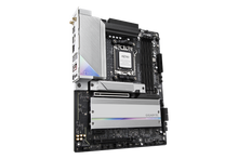Gigabyte B650 AERO G — 4