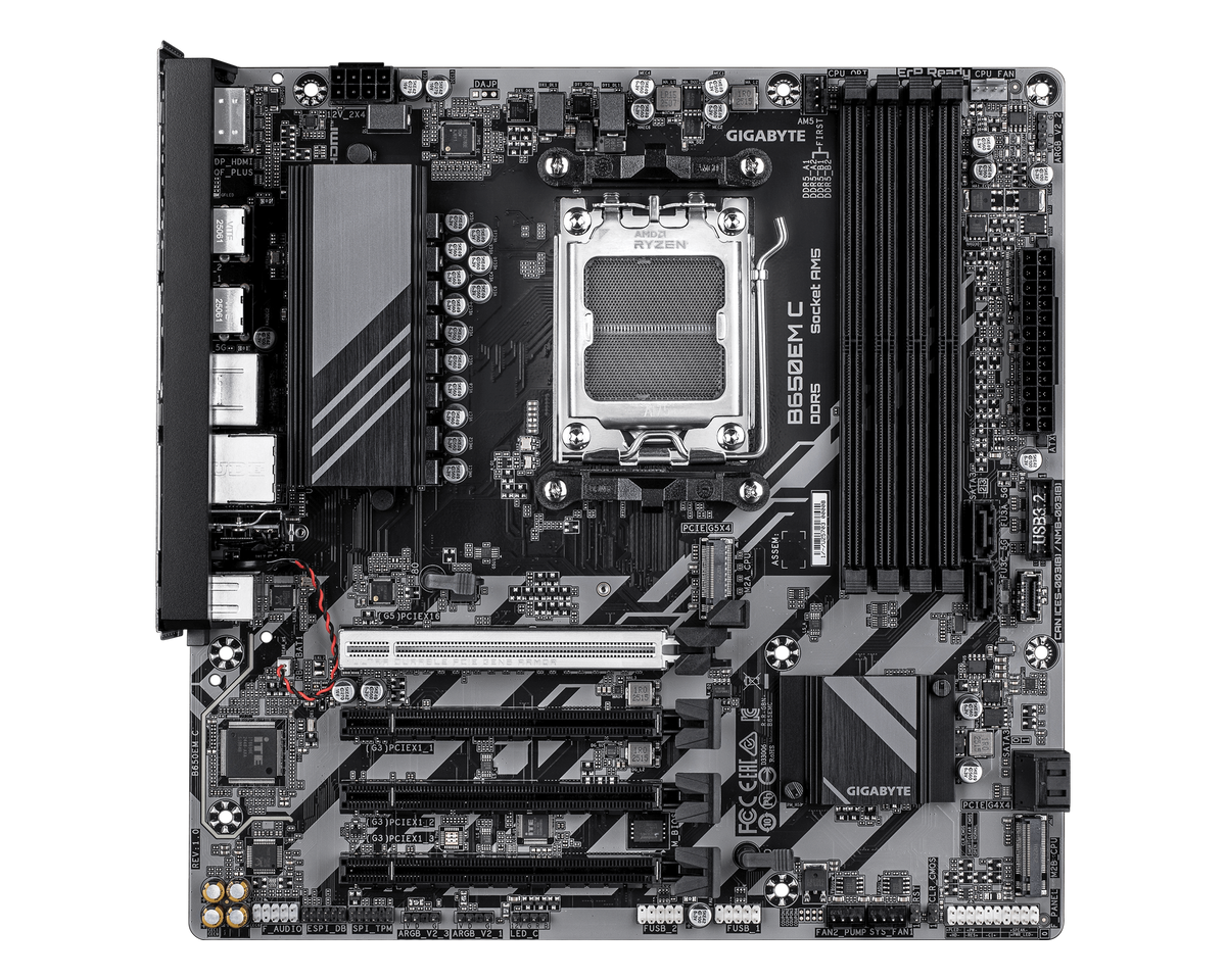 Gigabyte B650EM C — 1