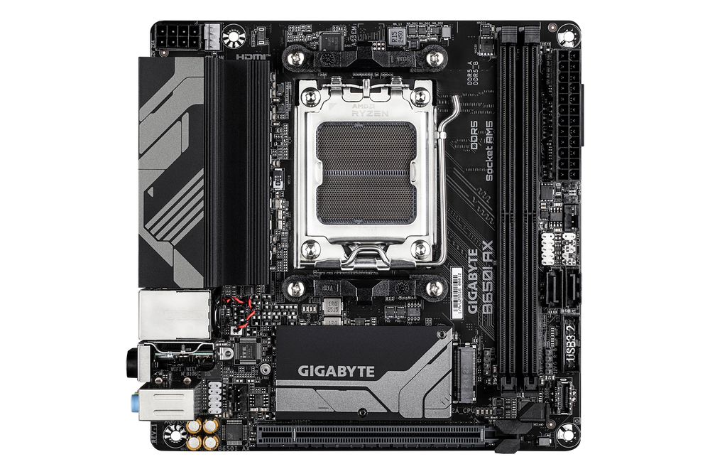 Gigabyte B650I AX — 1