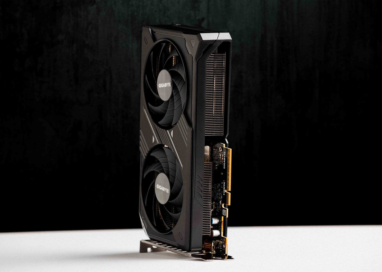 GIGABYTE WINDFORCE GeForce RTX 5060 OC 8GB GDDR7 PCI Express 5.0 ATX  (GV-N5060WF2OC-8GD)