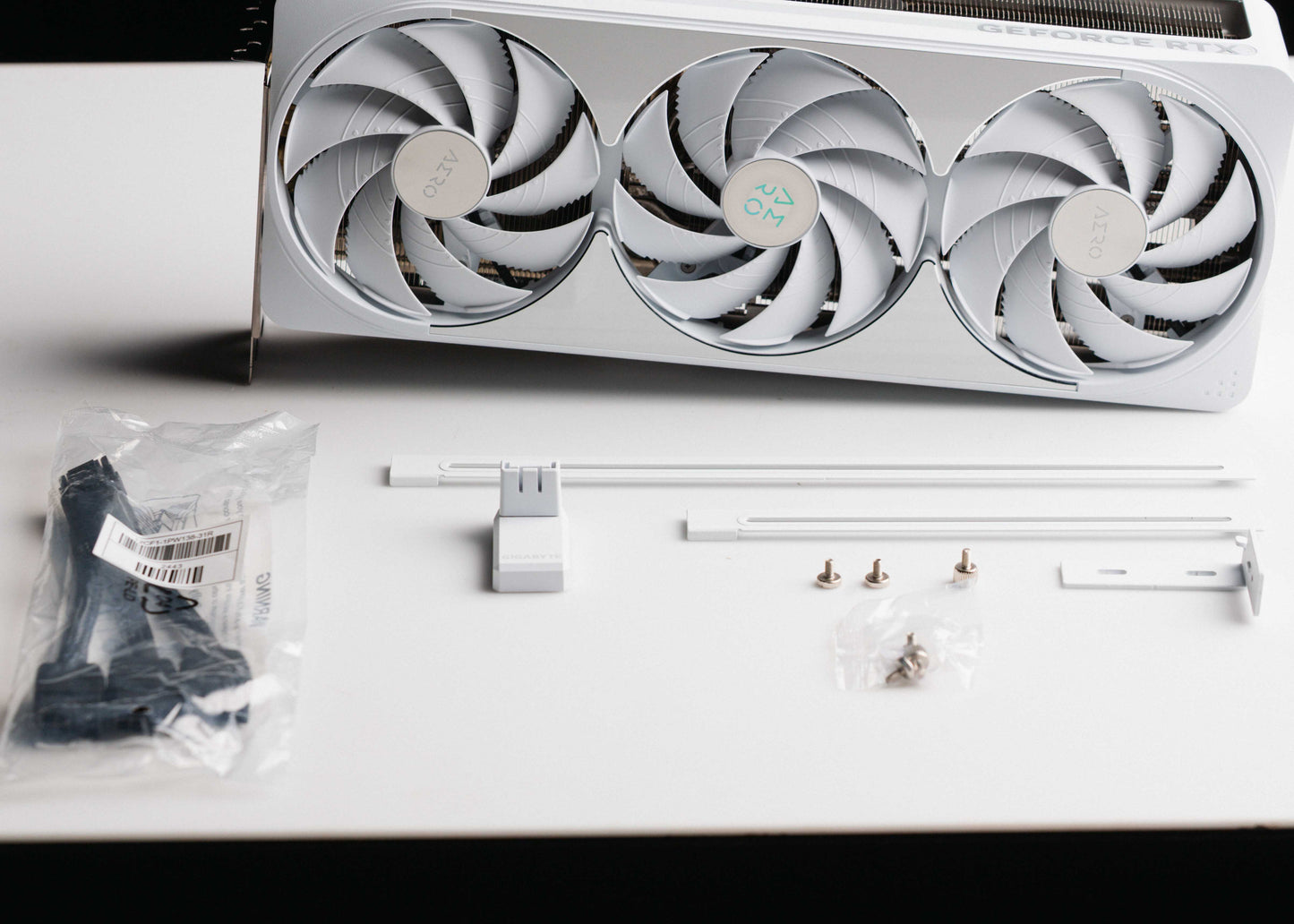 Gigabyte GeForce RTX 5070 Ti AERO OC 16G GDDR7 (GV-N507TWF3OC-16GD)