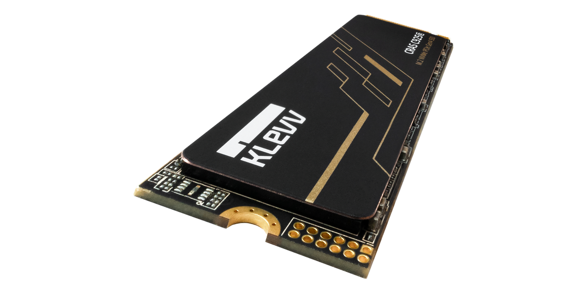 KLEVV CRAS C925G 500GB PCIe 4.0 NVMe — 7